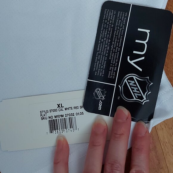 Calgary Flames CCM NHL Hockey Jersey Reebok - Picture 4 of 6